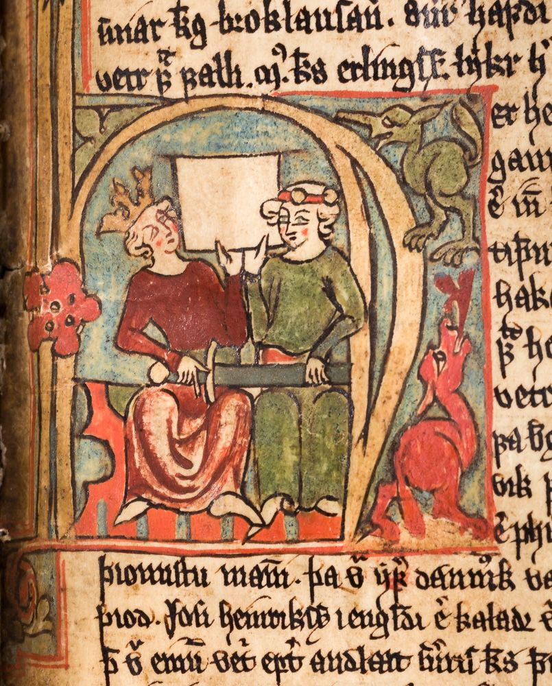 En konge og en hertug tegnet inni en initial i manuskriptet Flateyjarbók.